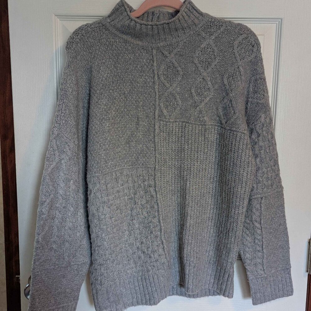 American Eagle Size Medium Oversized Sweater